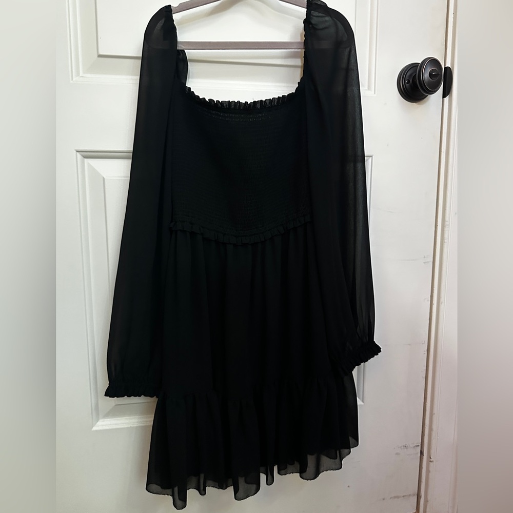 Elegant Black Long Sleeve Dress